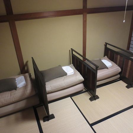 K'S House Ito Onsen - Historical Ryokan Hostel Екстер'єр фото