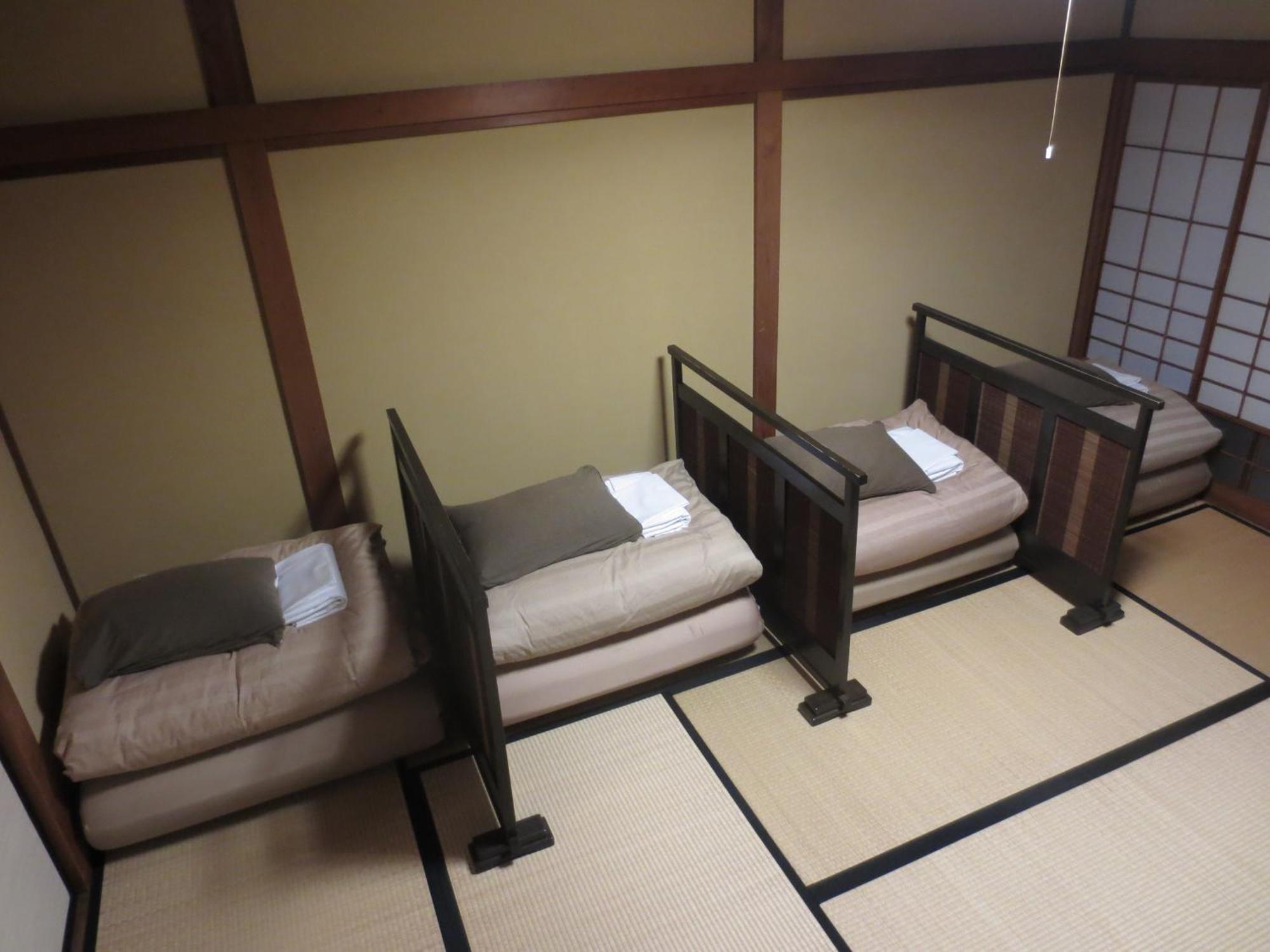 K'S House Ito Onsen - Historical Ryokan Hostel Екстер'єр фото