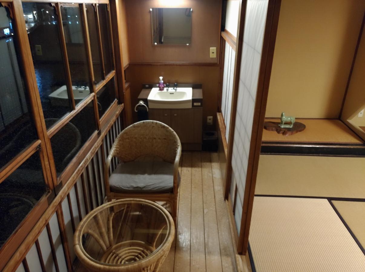 K'S House Ito Onsen - Historical Ryokan Hostel Екстер'єр фото